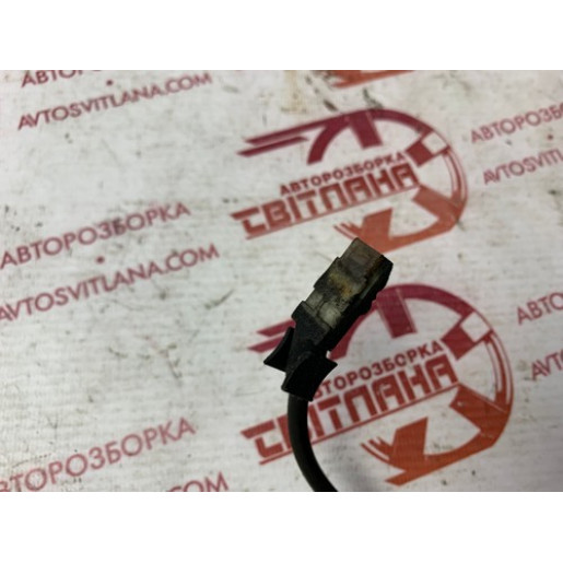 Датчик ABS передній Opel Vivaro 2007-2014 0265008077
